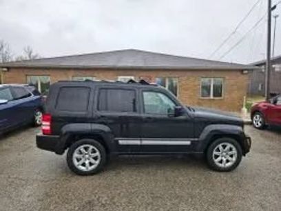 Used 2012 Jeep Liberty Limited w/ Tire & Wheel Group