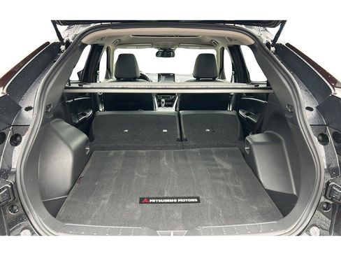 Used 2023 Mitsubishi Eclipse Cross SE image 10