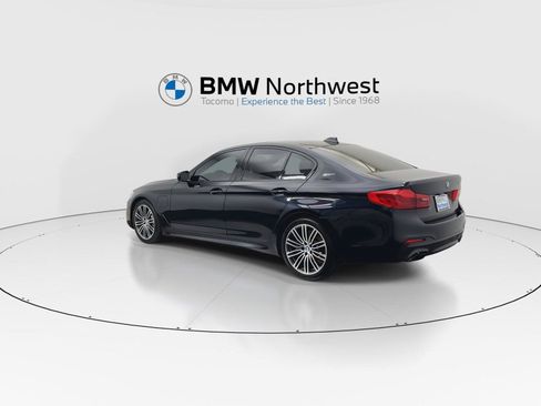 Used 2019 BMW 530e w/ M Sport Package RWD image 12