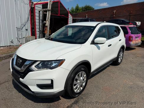 Used 2018 Nissan Rogue S FWD image 30