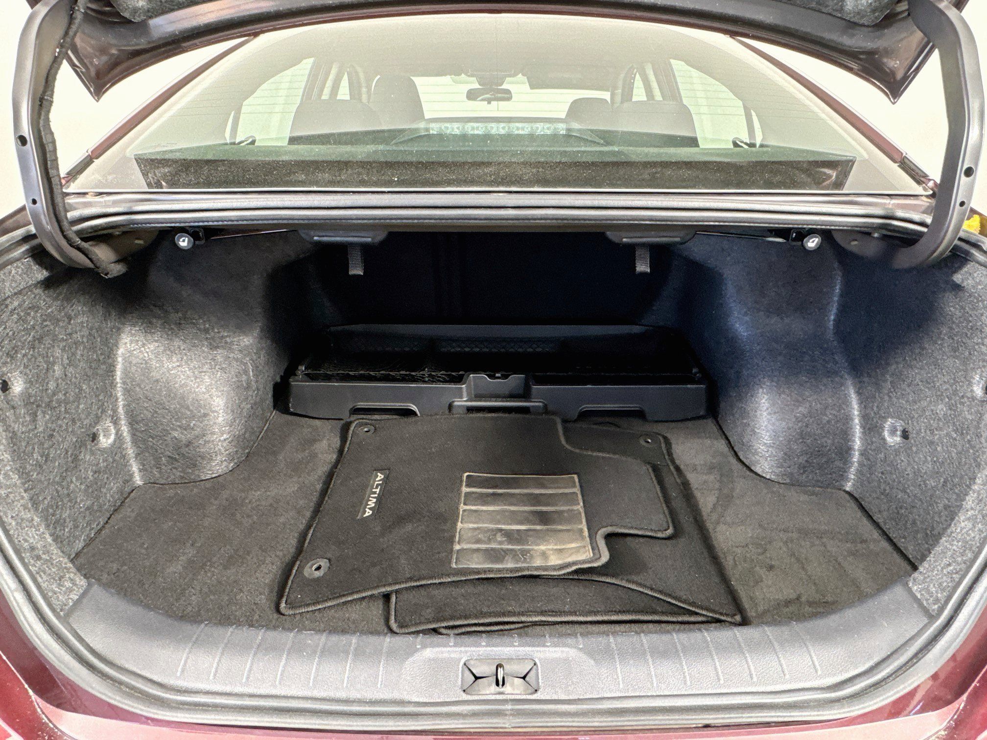 Used 2023 Nissan Altima 2.5 SV AWD/4WD image 25