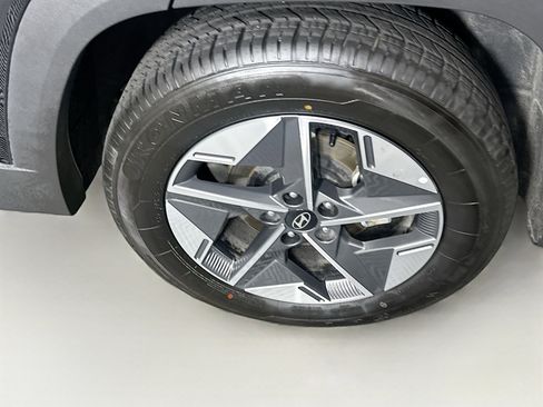 Used 2025 Hyundai Tucson SEL FWD image 11