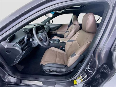 Certified 2023 Lexus ES 300h w/ Accessory Package (Z1) image 20