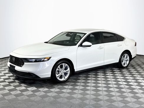 Used 2023 Honda Accord LX image 4