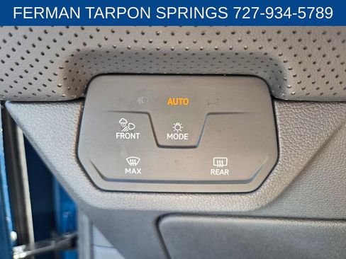 Used 2025 Volkswagen Atlas SE AWD/4WD image 25