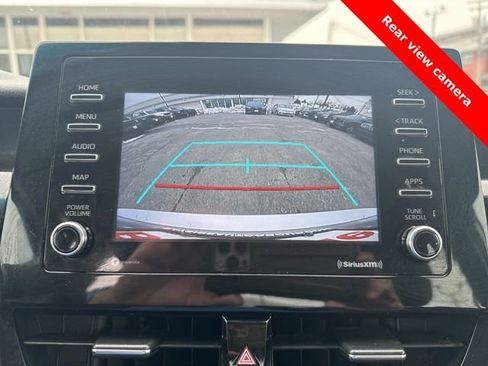 Used 2021 Toyota Camry SE image 11