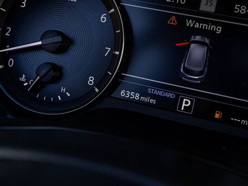 Used 2024 INFINITI QX50 Sport image 18