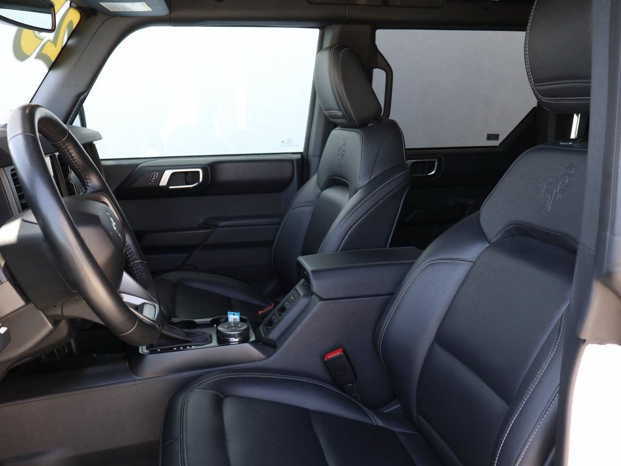 Used 2025 Ford Bronco Badlands AWD/4WD image 9