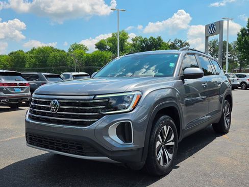 Used 2024 Volkswagen Atlas SE FWD image 9