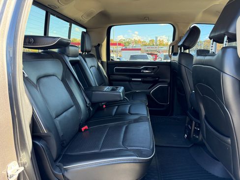 Used 2019 RAM 1500 Laramie w/ Off Road Group image 25