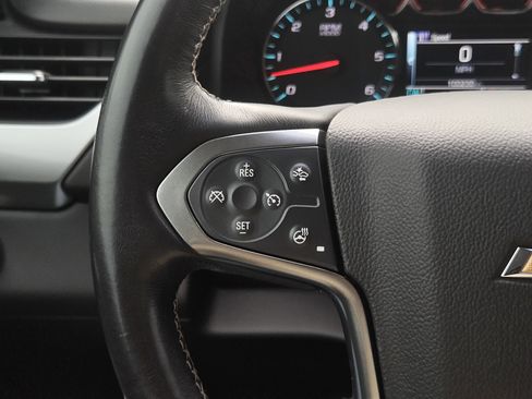Used 2019 Chevrolet Tahoe LT w/ LT Signature Package RWD image 15