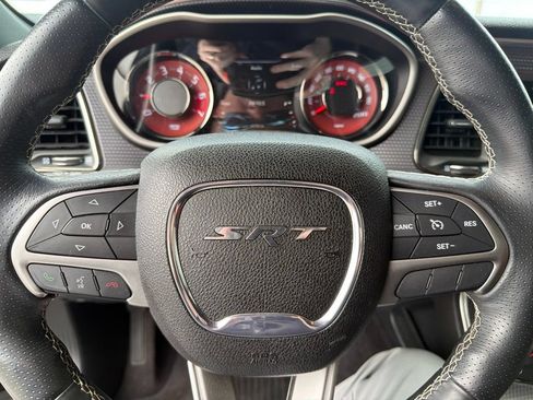 Used 2016 Dodge Challenger SRT Hellcat RWD image 19