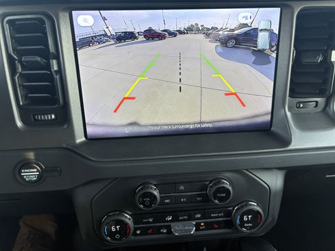 New 2025 Ford Bronco Badlands image 13