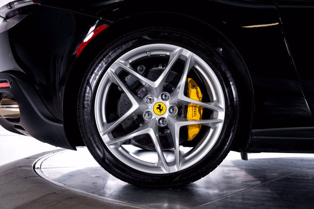 Certified 2024 Ferrari Roma Spider RWD image 19