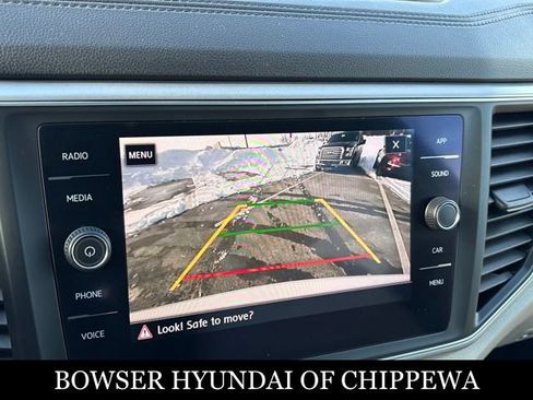 Used 2019 Volkswagen Atlas SE w/ Panoramic Sunroof Package image 16