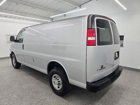 Used 2024 Chevrolet Express 2500 w/ Driver Convenience Package RWD image 4