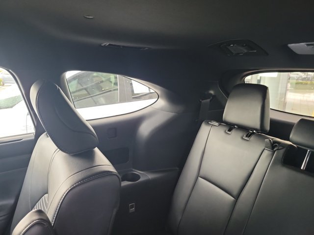 Used 2024 Toyota Highlander XSE FWD image 13