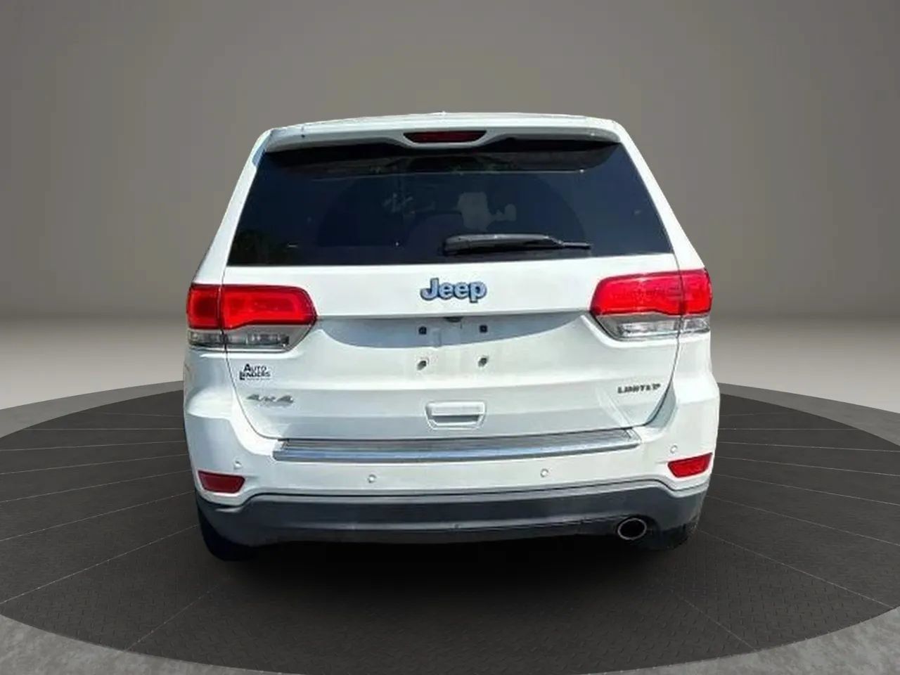 Used 2016 Jeep Grand Cherokee Limited AWD/4WD image 8