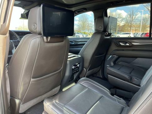 Used 2021 GMC Yukon Denali image 23
