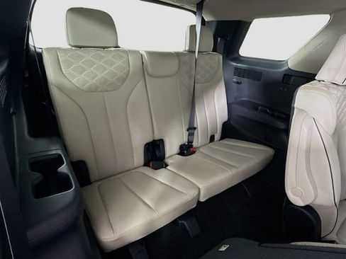 Used 2022 Hyundai Palisade Limited FWD image 29
