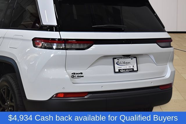 New 2026 Jeep Grand Cherokee Altitude AWD/4WD image 38