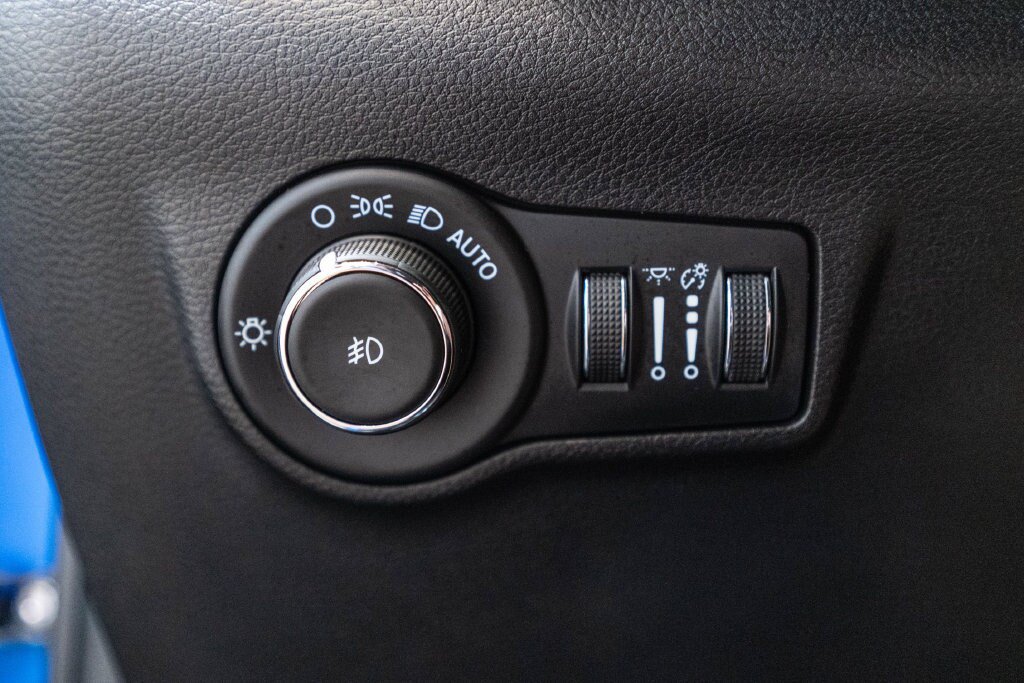 Used 2023 Jeep Compass Latitude w/ Convenience Group AWD/4WD image 21