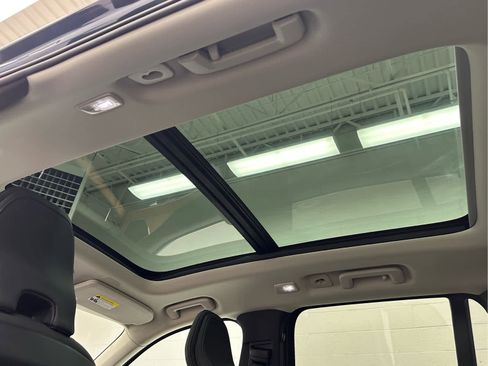 Used 2024 Volvo XC90 B5 Plus image 41