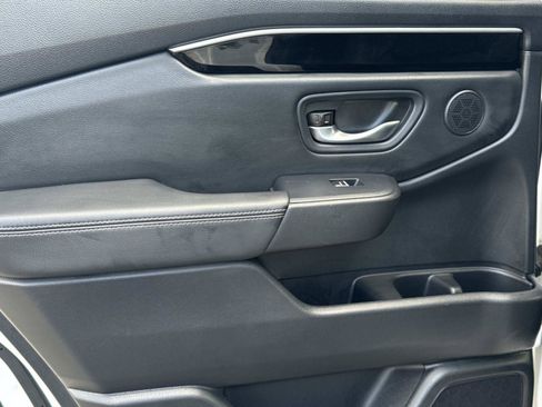 Certified 2025 Honda Pilot EX-L image 14