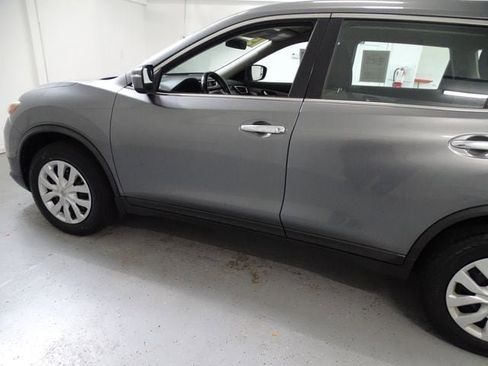 Used 2015 Nissan Rogue S AWD/4WD image 15