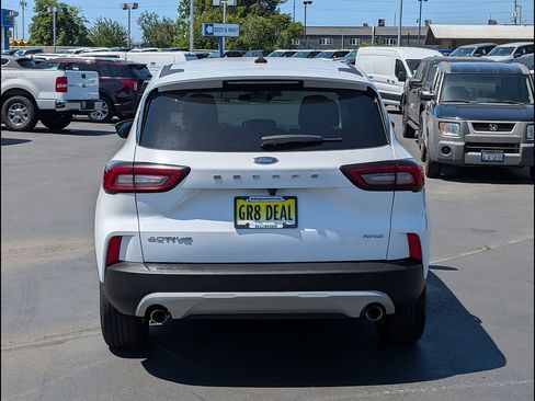 Used 2025 Ford Escape Active AWD/4WD image 7