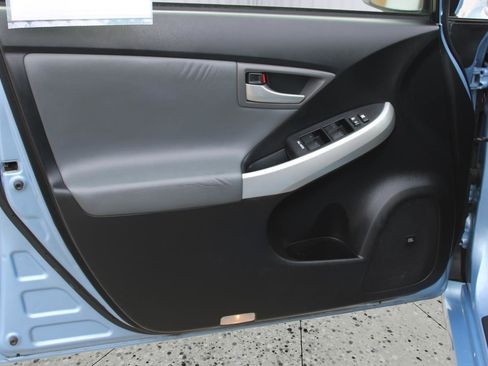 Used 2015 Toyota Prius Prime Advanced image 41