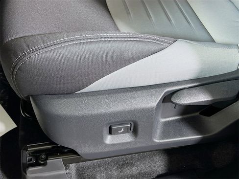 Certified 2025 Toyota Tacoma TRD Sport image 17