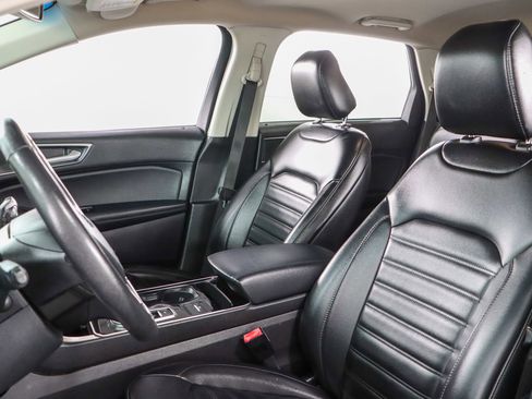 Used 2020 Ford Edge SEL image 23