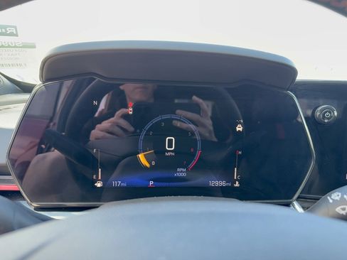 Used 2024 Chevrolet Trax RS w/ Driver Confidence Package image 16