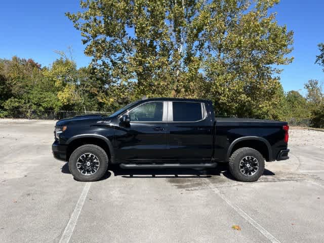 Used 2023 Chevrolet Silverado 1500 ZR2 w/ Technology Package AWD/4WD image 5