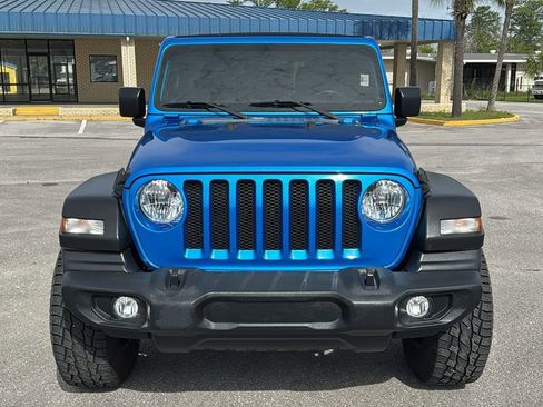 Used 2022 Jeep Wrangler Unlimited Sport w/ Sun And Sound Package AWD/4WD image 8