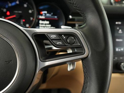 Used 2018 Porsche Macan AWD/4WD image 34