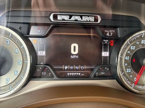 Used 2019 RAM 1500 Limited AWD/4WD image 16