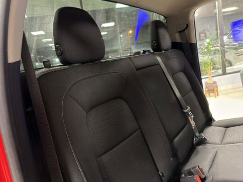 Used 2019 GMC Canyon SLE image 39