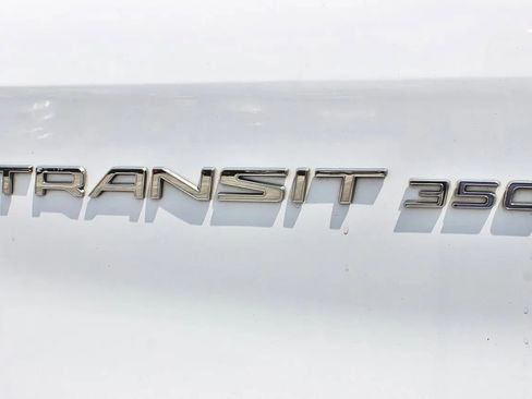 Used 2020 Ford Transit 350 XLT image 33