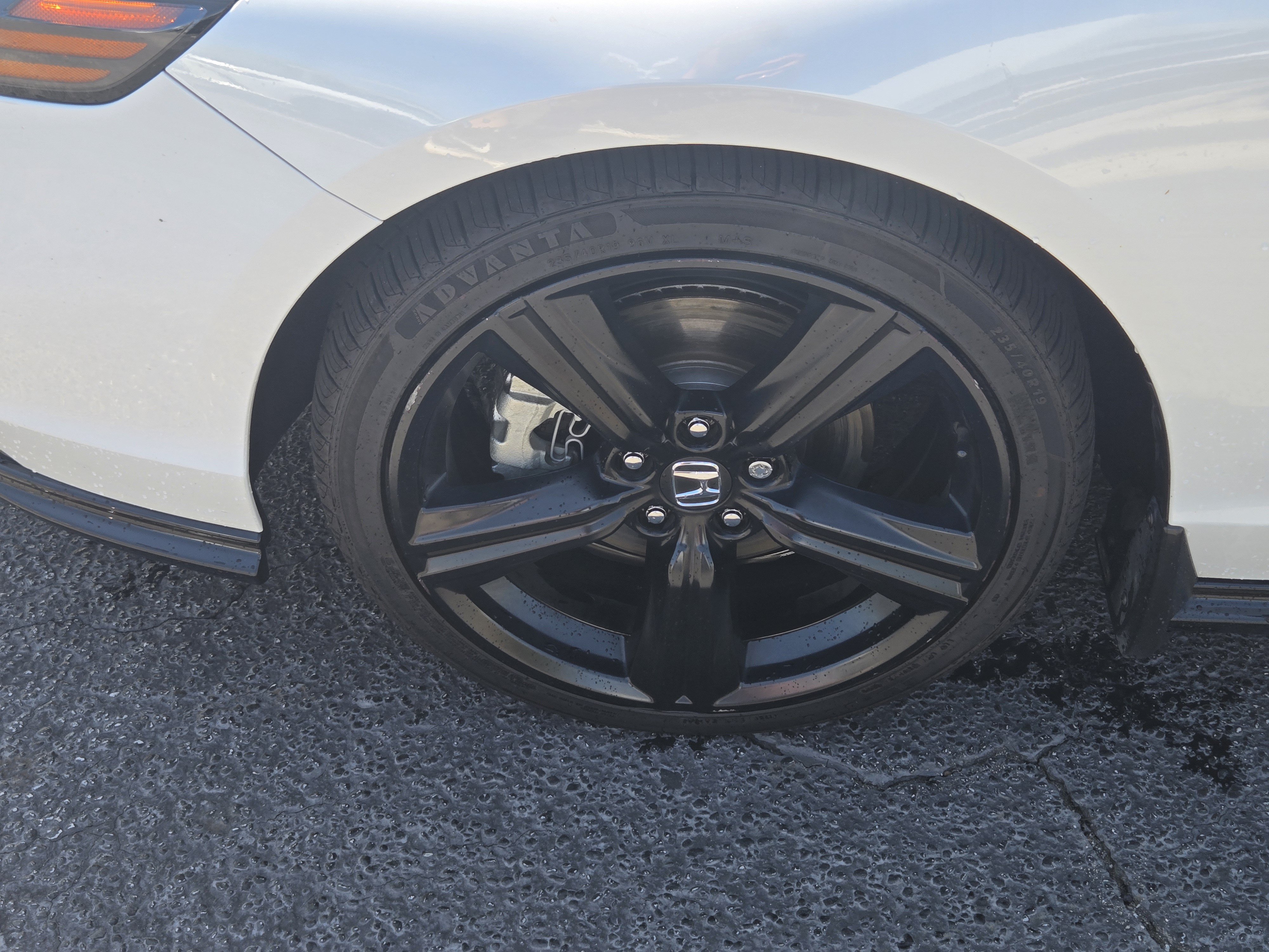 Used 2024 Honda Accord Sport image 10