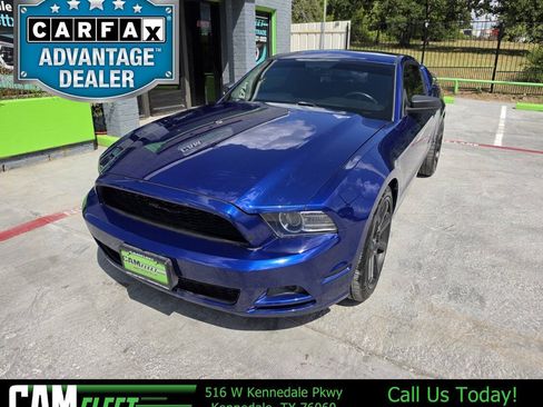 Used 2013 Ford Mustang Coupe RWD image 1