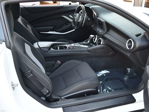 Used 2020 Chevrolet Camaro LT w/ RS Package image 45