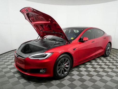 Used 2020 Tesla Model S Performance image 33