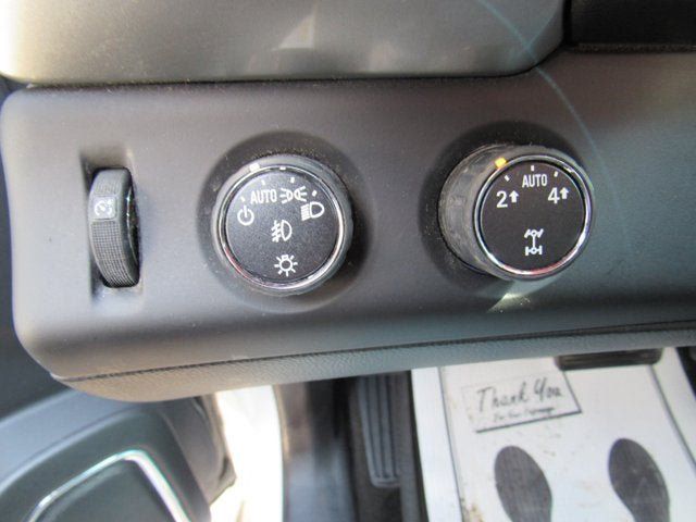 Used 2015 Chevrolet Suburban LTZ AWD/4WD image 12