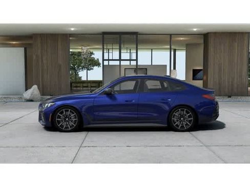 New 2025 BMW i4 xDrive40i image 4