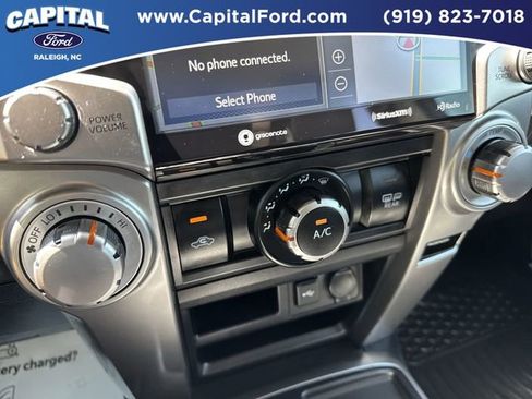 Used 2020 Toyota 4Runner SR5 Premium w/ Moonroof Package RWD image 30