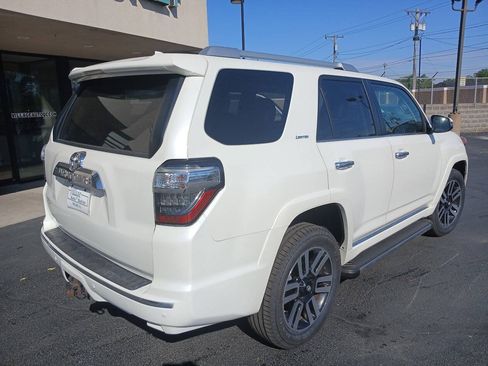 Used 2018 Toyota 4Runner Limited AWD/4WD image 18