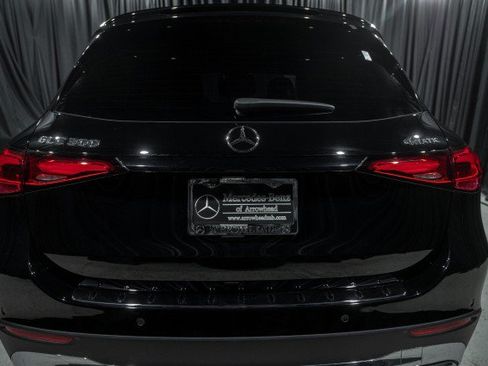 Certified 2026 Mercedes-Benz GLC 300 4MATIC image 5