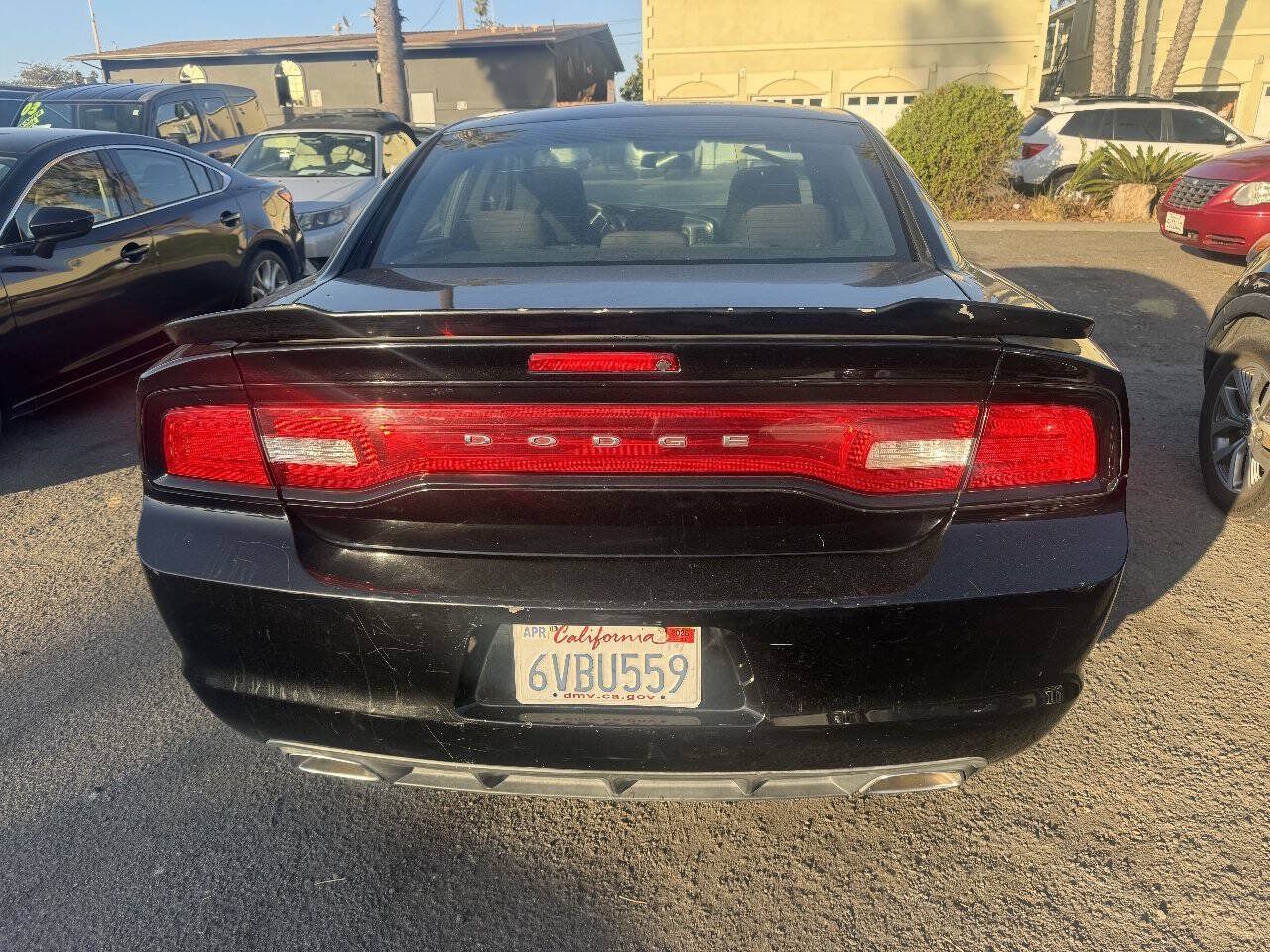 Used 2012 Dodge Charger SE RWD image 6